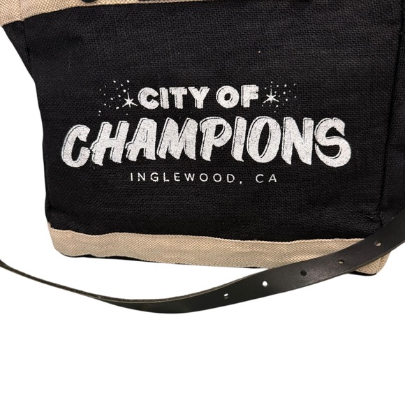 Apolis Black Crossbody Tote SoFi Stadium City of Champions Lunch Bag 11"x9.5" - Picture 2 of 8
